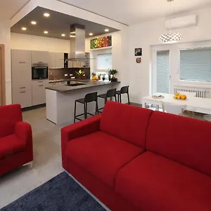 Turistico Laura Apartment