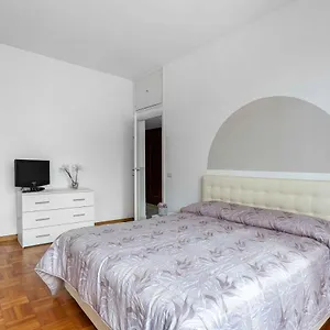 Aurelia Vibe Apartment